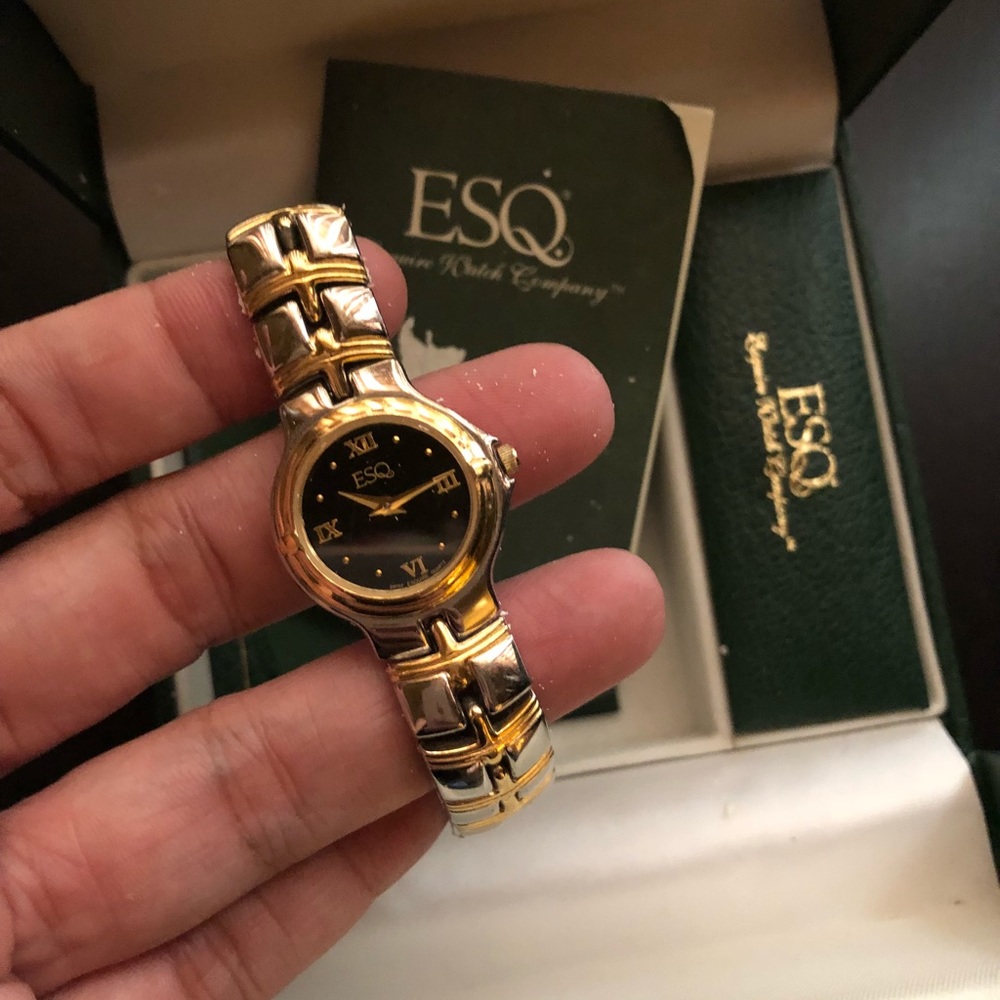 Esquire Watch - image 2